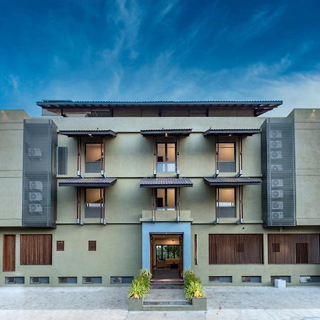 Hotel Earls Rajarata Anuradhapura Exterior foto