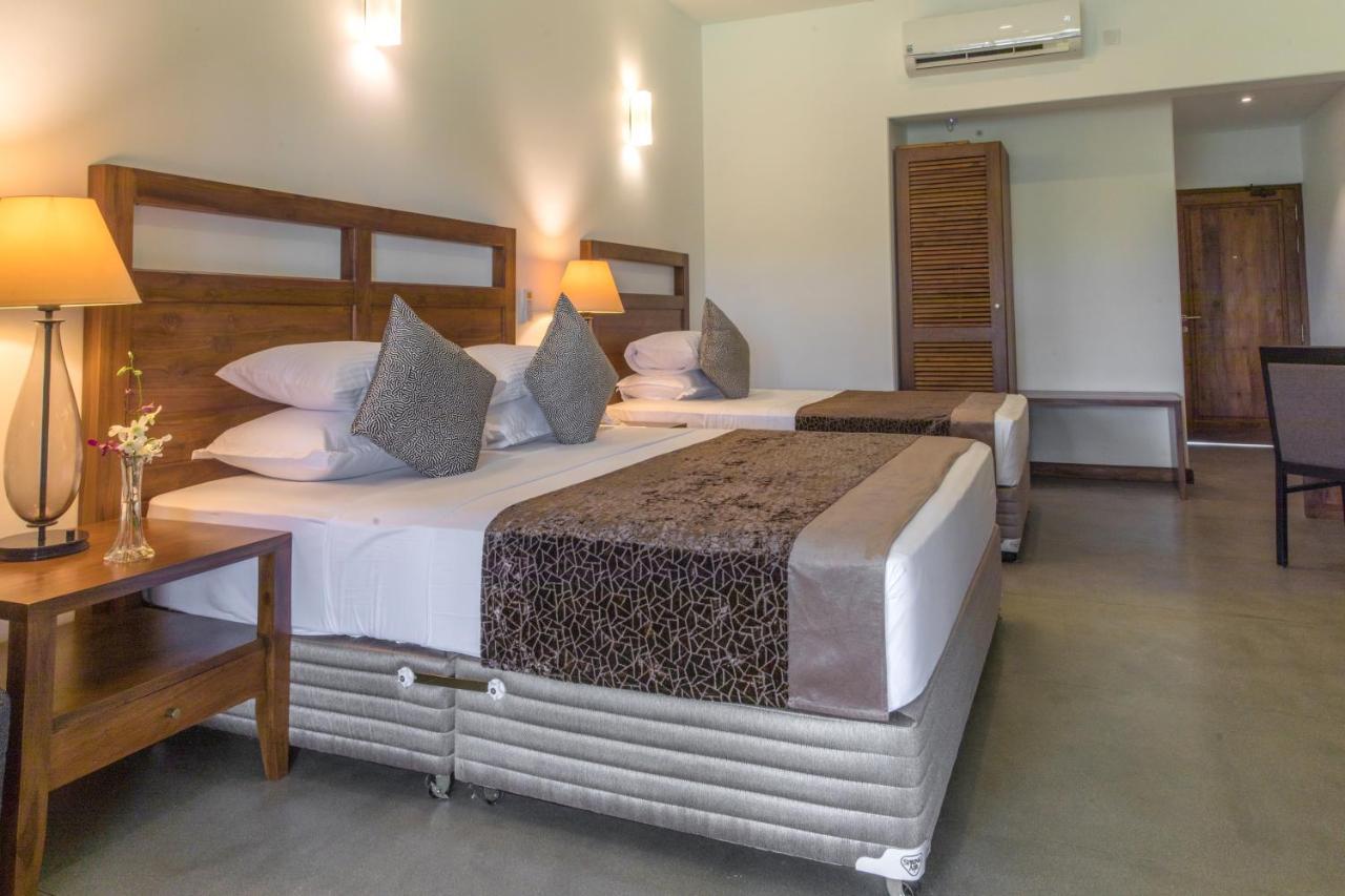 Hotel Earls Rajarata Anuradhapura Habitación foto